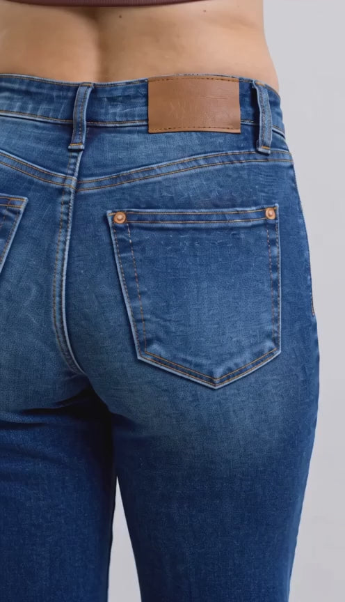 Judy Blue Full Size Side Seam Detail Straight Jeans with Pockets
